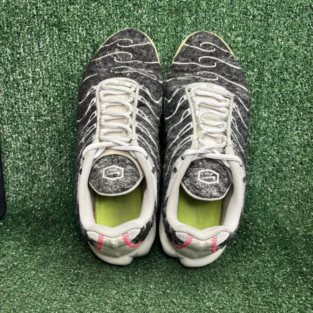 Nike Air Max Plus‎ Essential Crater Photon Dust White Grey Sneakers Mens Sz 10.5